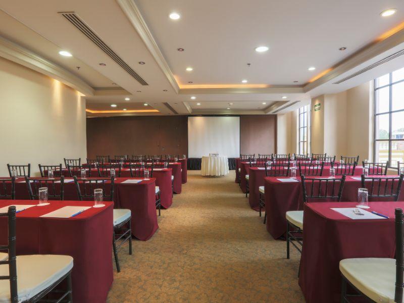 CENTRO DE NEGÓCIOS Krystal® Monterrey CENTRO DE NEGÓCIOS Krystal® Monterrey